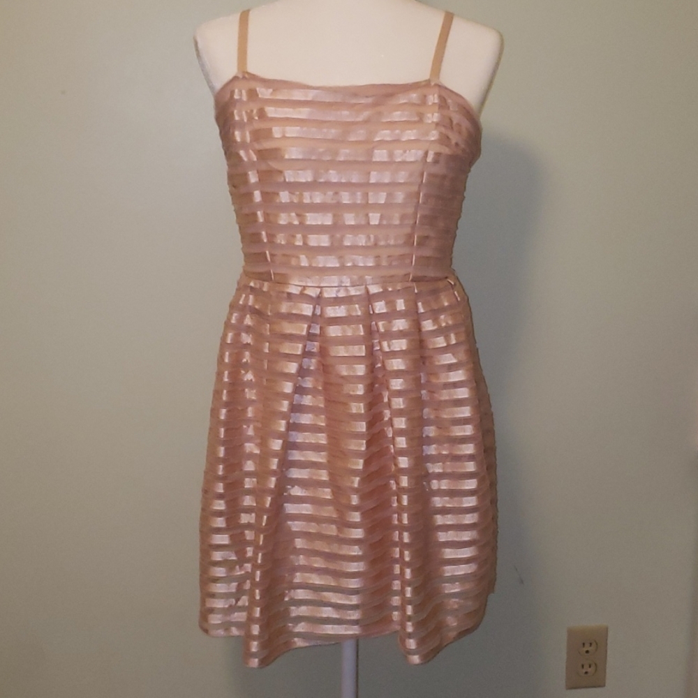 H&M pink blush dress 👗